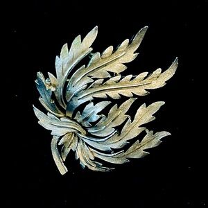 Vintage Trifari Leaf Brooch